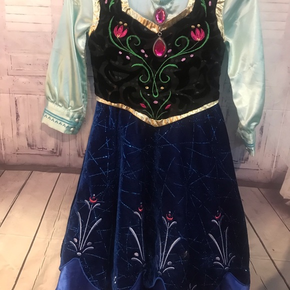 Disney Limited edition Anna dress full set - Picture 15 of 16